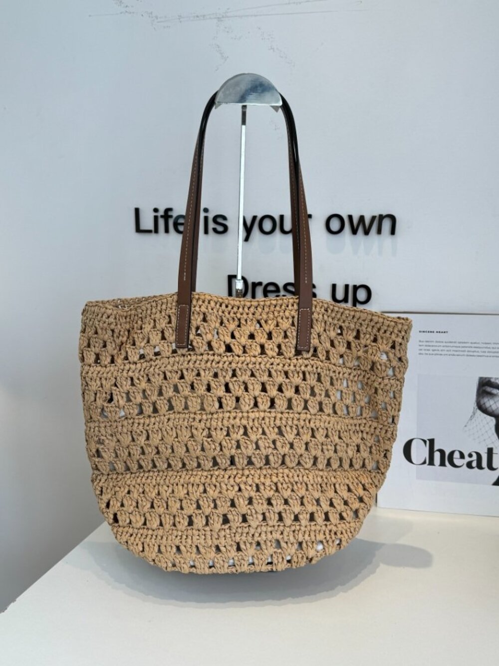 YSL Tan Raffia Tote Gold Logo - Picture 7 of 9